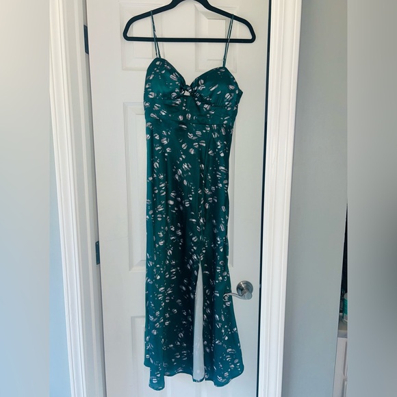 Hello Molly Green Floral midi Dress - Picture 7 of 11